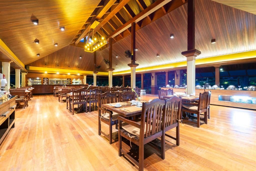 Khaolak Bay Front Resort фото 76