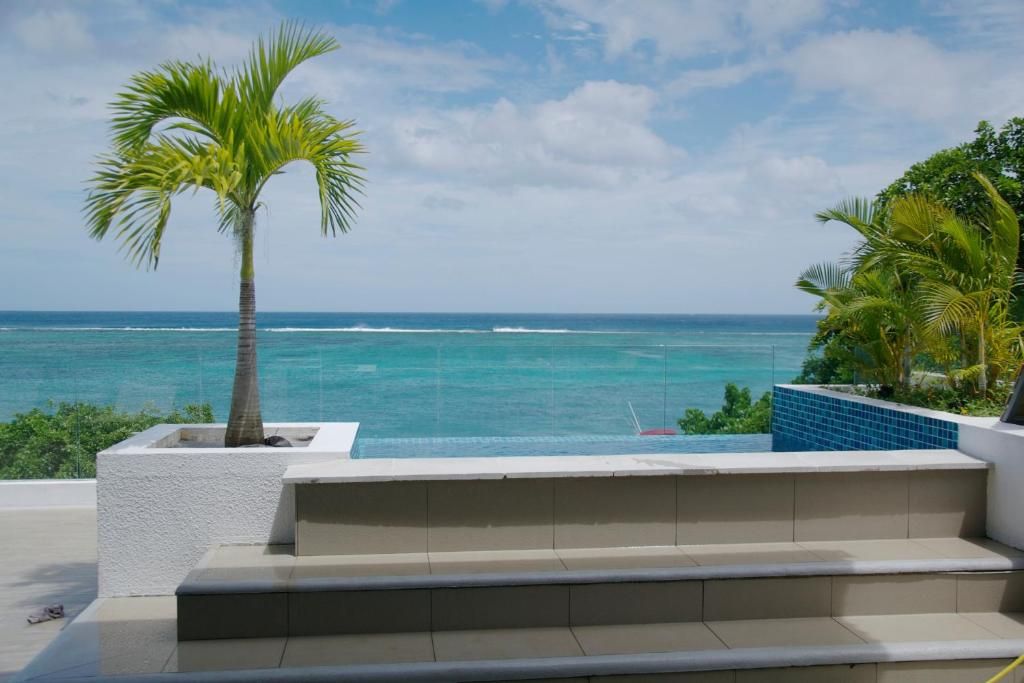 Cap Ouest Beachfront Luxury Penthouse фото 14