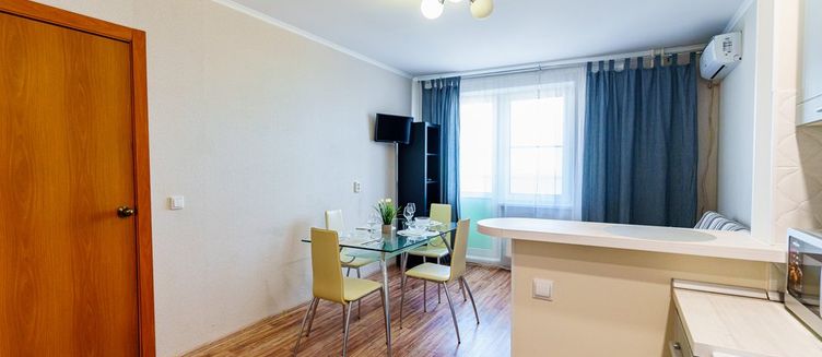 Фото отеля LetoApart на Дзержинского 240