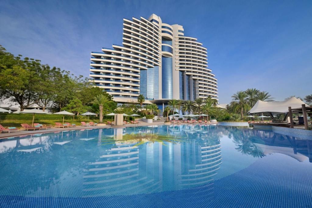 Le Meridien Al Aqah Beach Resort фото 142