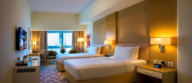 Фото отеля Metropolitan Hotel Dubai