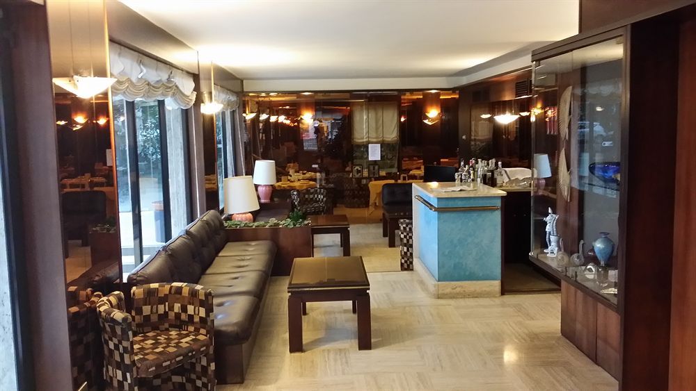 Club Hotel фото 23