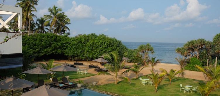 Фото отеля Aavya Cove Villas by Aahaasa