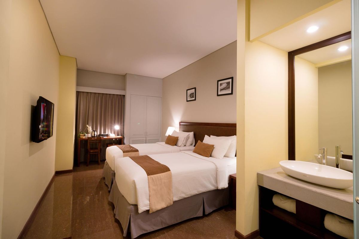 Kutabex Beach Front Hotel фото 16