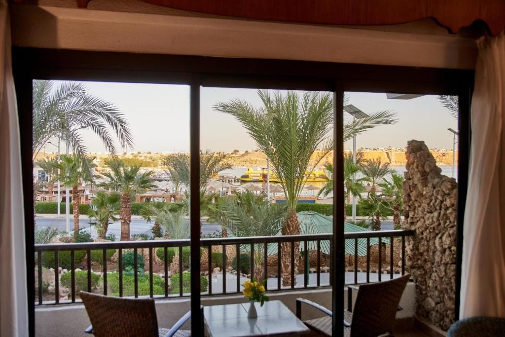 Turquoise Beach Hotel фото 97