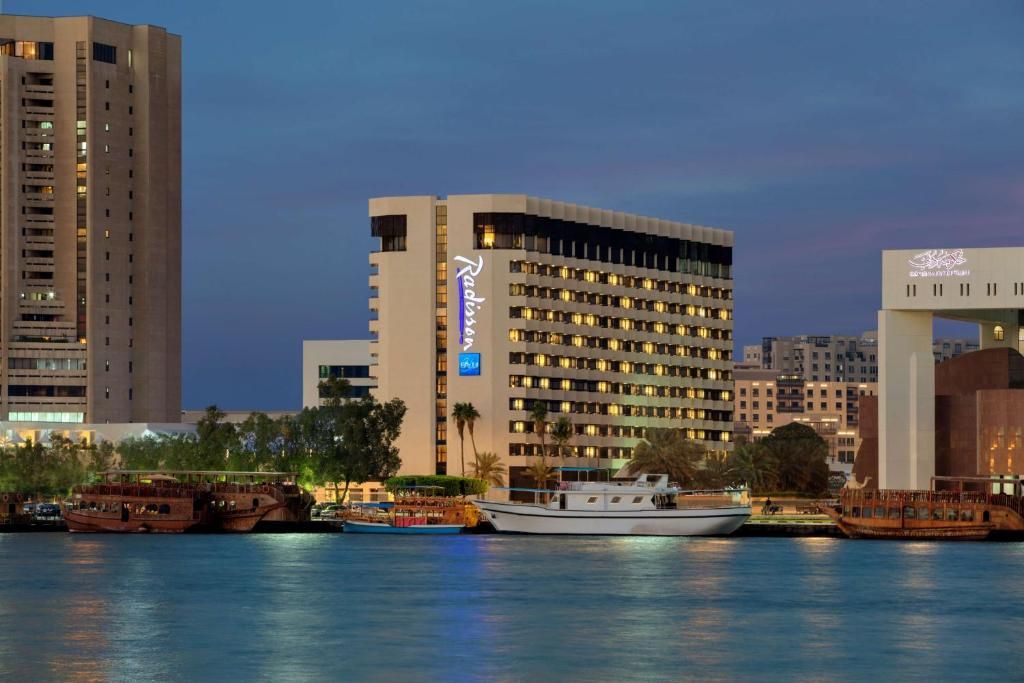 Radisson Blu Hotel, Dubai Deira Creek фото 18