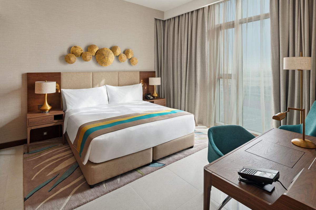 Holiday Inn Dubai Al Maktoum Airport фото 4