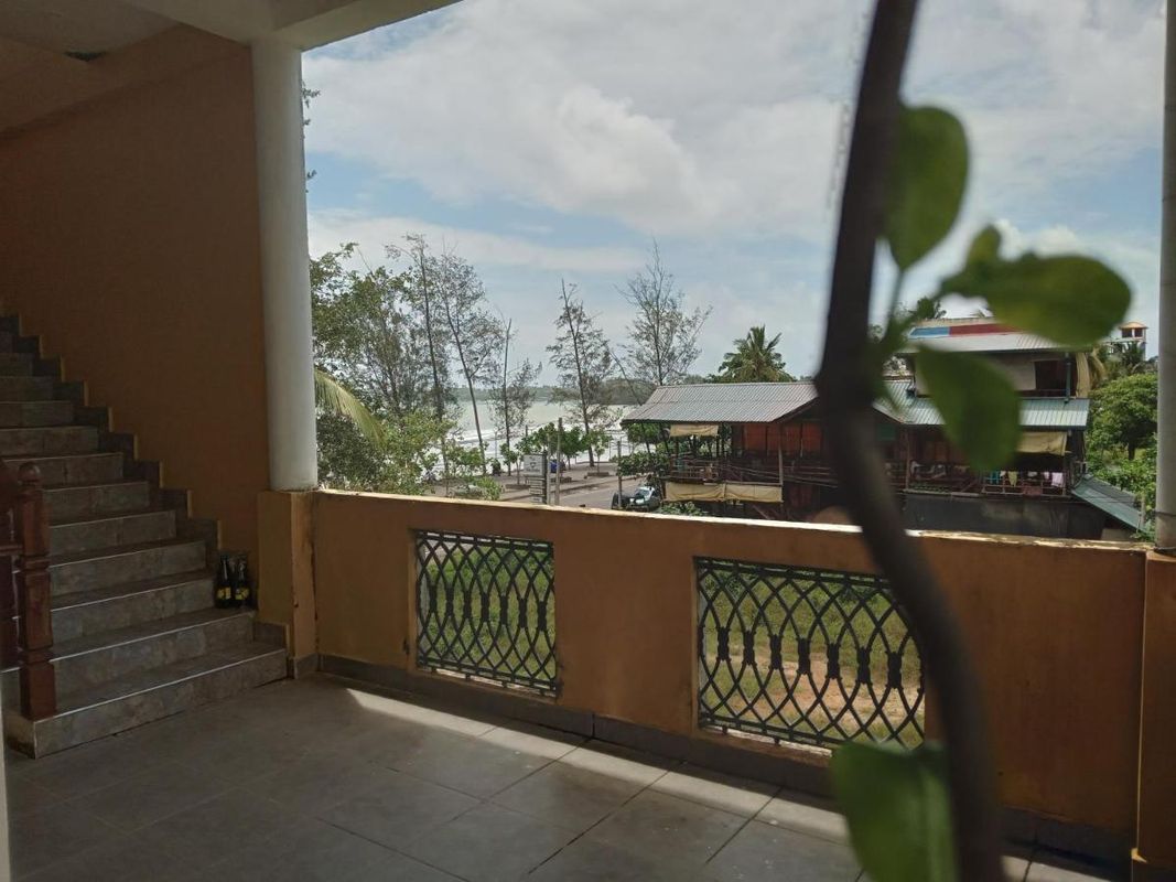 New Golden Bay Resort фото 10