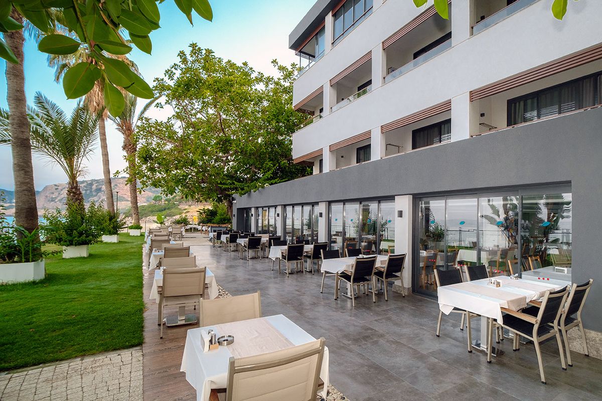 Floria Beach Hotel фото 11