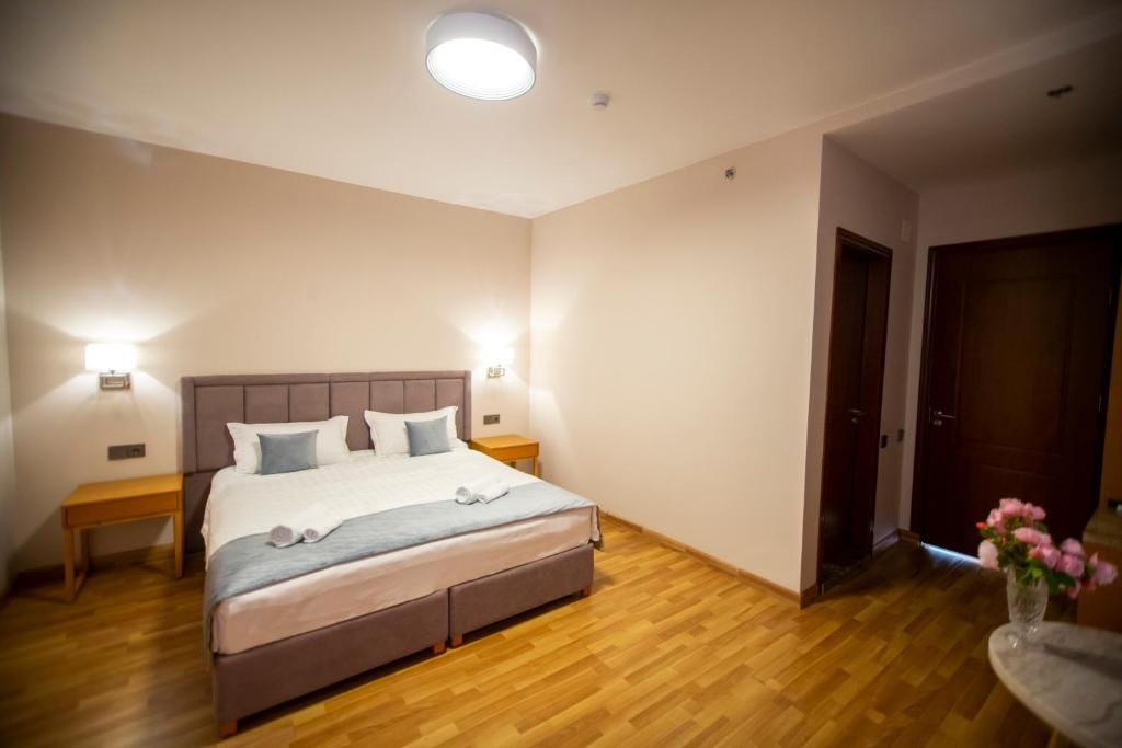 Chveni Ezo Boutique Hotel фото 2