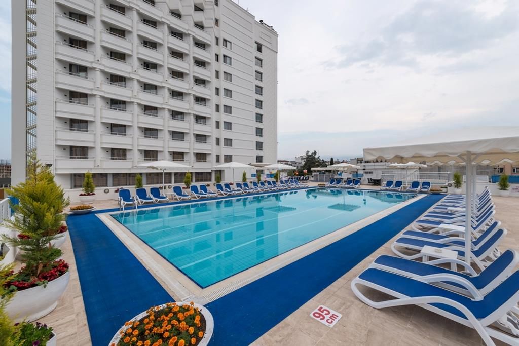 Best Western Plus Khan Hotel фото 4