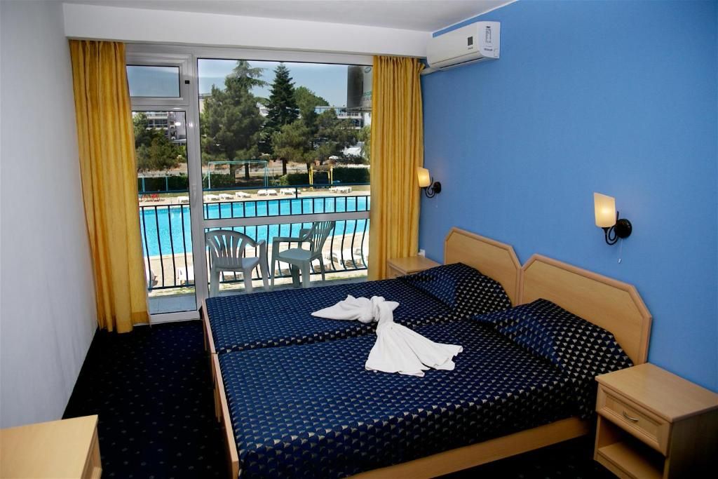 Continental Blu Hotel фото 1