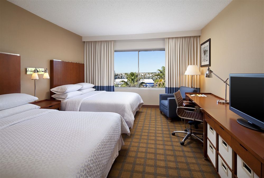 Four Points by Sheraton Los Angeles International Airport фото 54