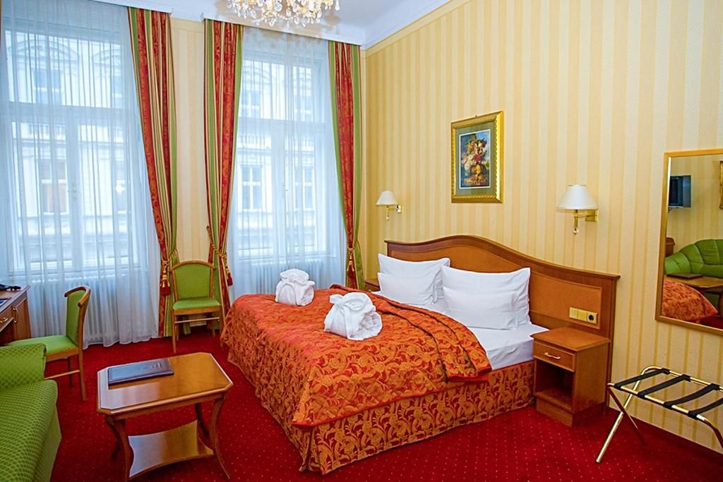 Opera Suites фото 1