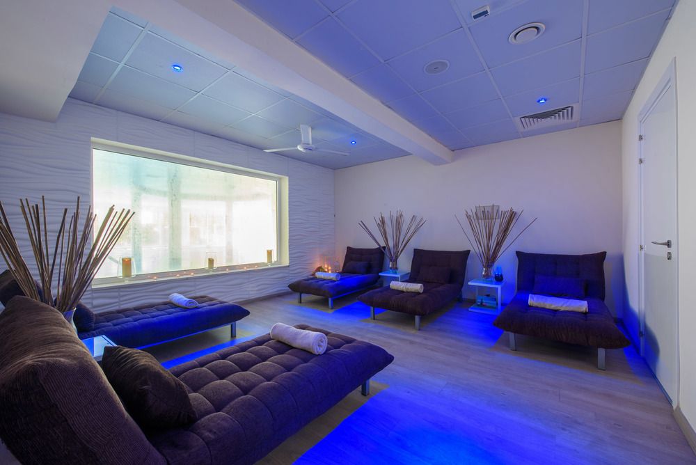 Golden Bay Beach Hotel фото 44