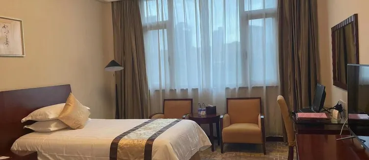 Фото отеля Yanan Hotel Shanghai