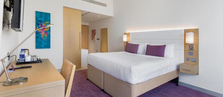 Фото отеля Premier Inn Dubai Ibn Battuta Mall