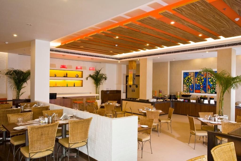 Lemon Tree Hotel, East Delhi Mall фото 4