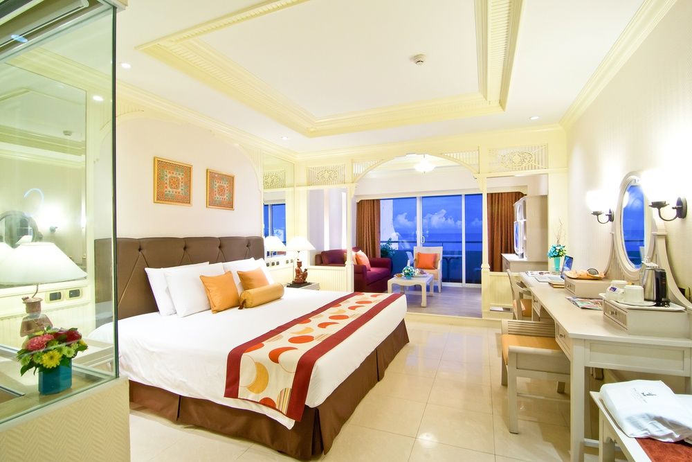 Royal Cliff Beach Hotel фото 90