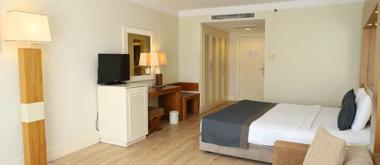 Фото отеля Meder Resort Hotel