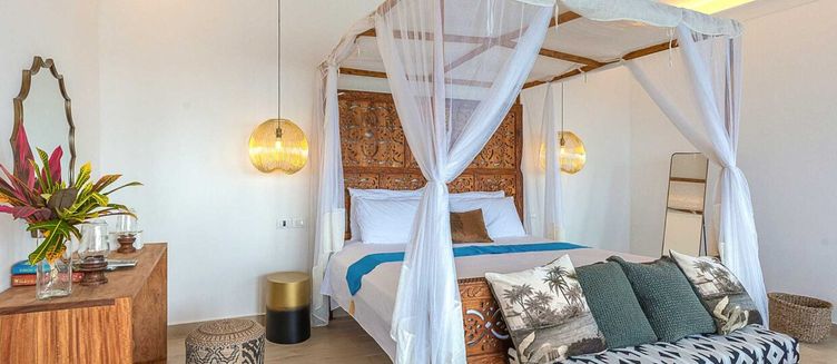 Фото отеля Isaraya Luxury Over Water Villas