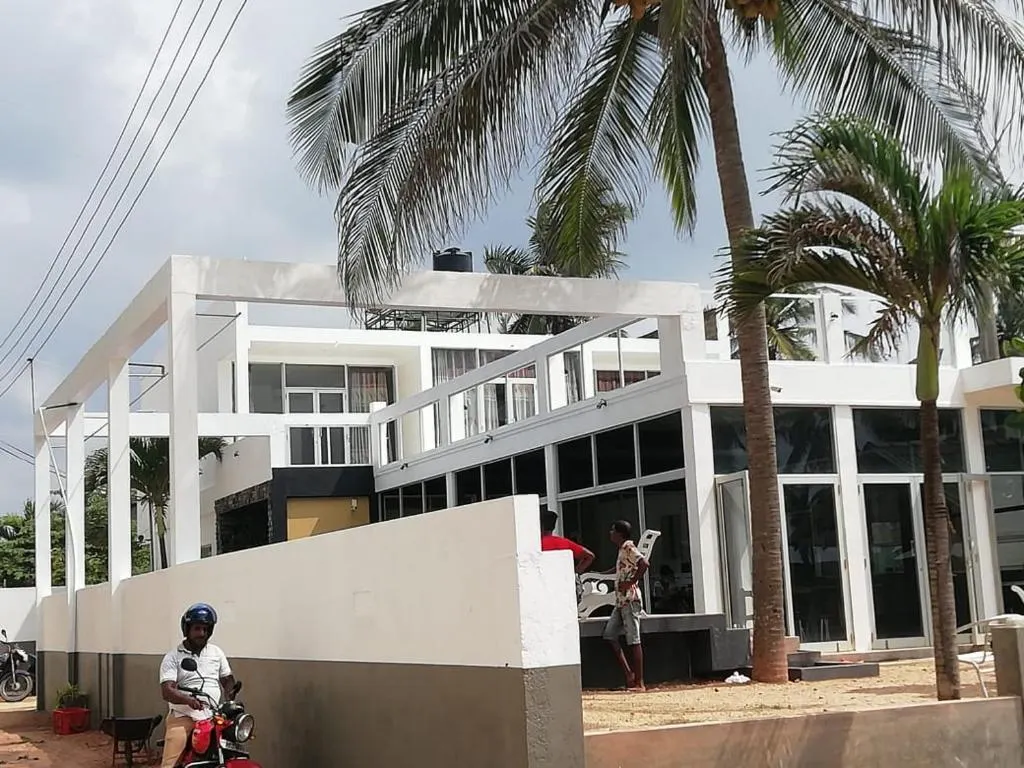 Saara Beach Hotel фото 9