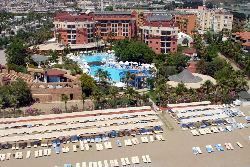 Palmeras Beach Hotel фото 35
