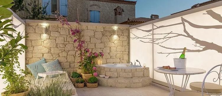 Фото отеля The Local House Alacati