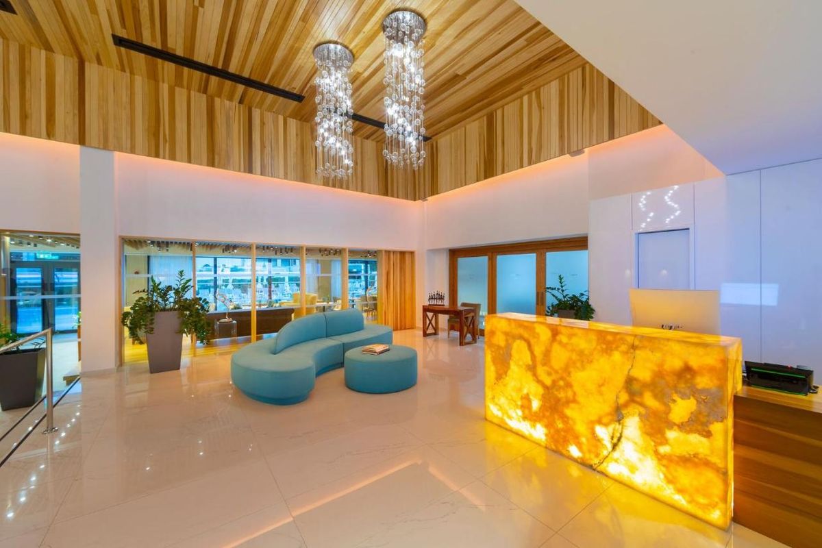 Anemi Hotel and Suites фото 6