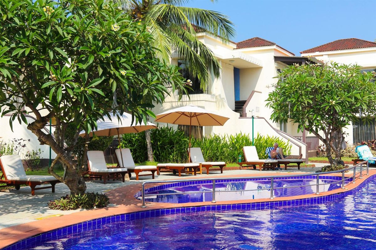 Royal Orchid Beach Resort & Spa, Goa фото 9