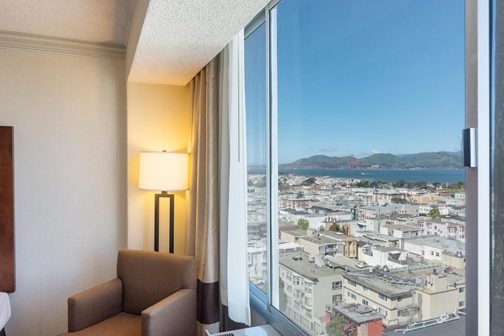 Comfort Inn By the Bay фото 18