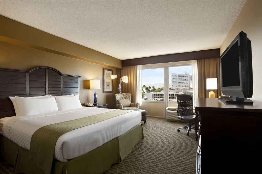 Wyndham Santa Monica At The Pier фото 29