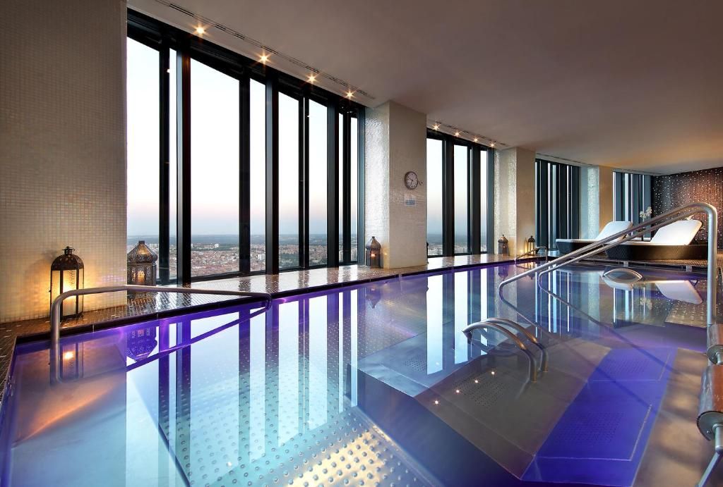 Eurostars Madrid Tower фото 29