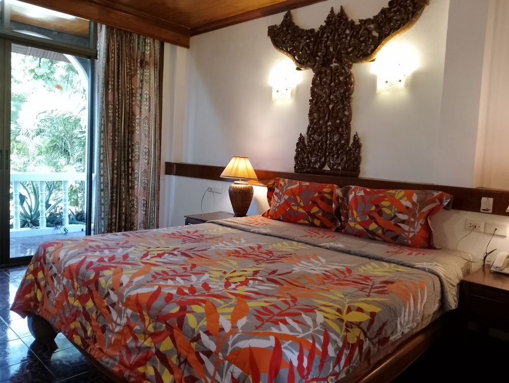 Tropica Bungalow Beach Hotel фото 43