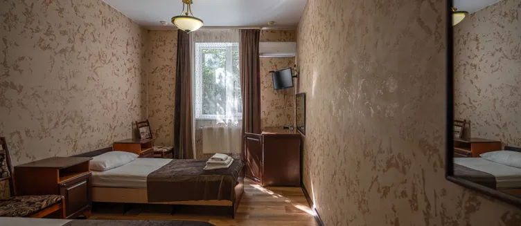 Фото отеля Гостевой дом «Изумруд»