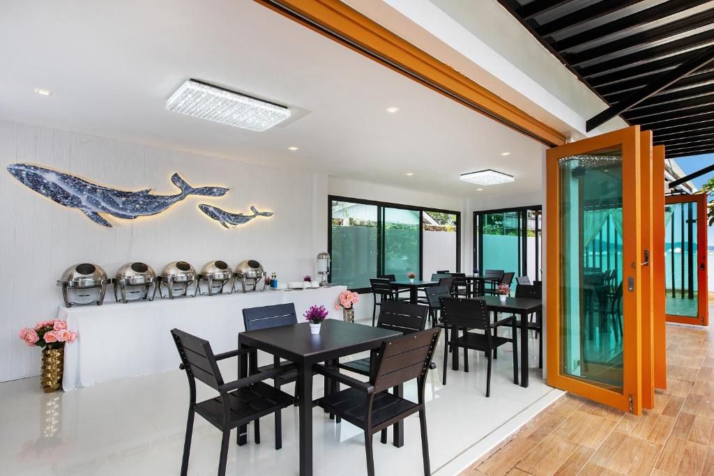 Andaman Seafront Villa Phuket фото 8