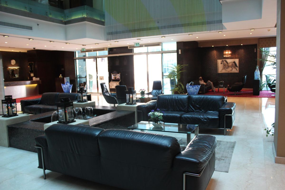 Royal Ascot Hotel Apartment - Kirklees 2 фото 10