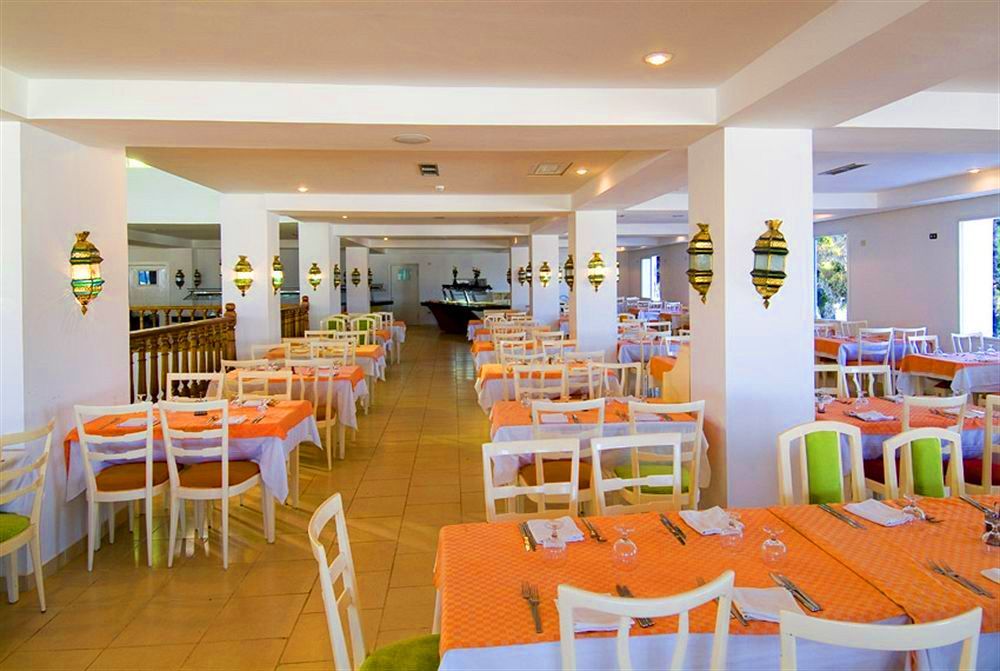 Bousten Long Beach Club фото 18
