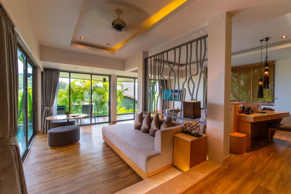 Crest Resort & Pool Villas фото 86