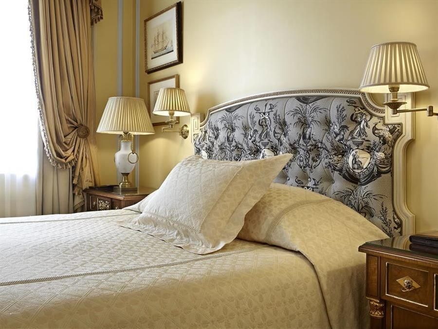 Hotel Grande Bretagne, a Luxury Collection Hotel фото 3