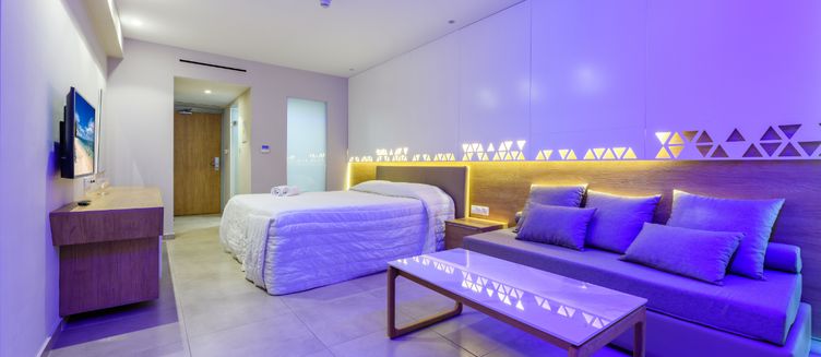 Фото отеля Tasia Maris Seasons (Adults Only)