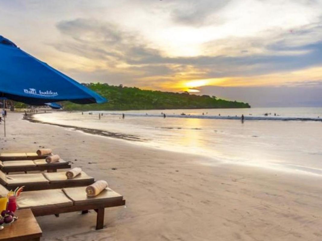 Bali Baliku Beach Front Luxury Private Pool Villas фото 11