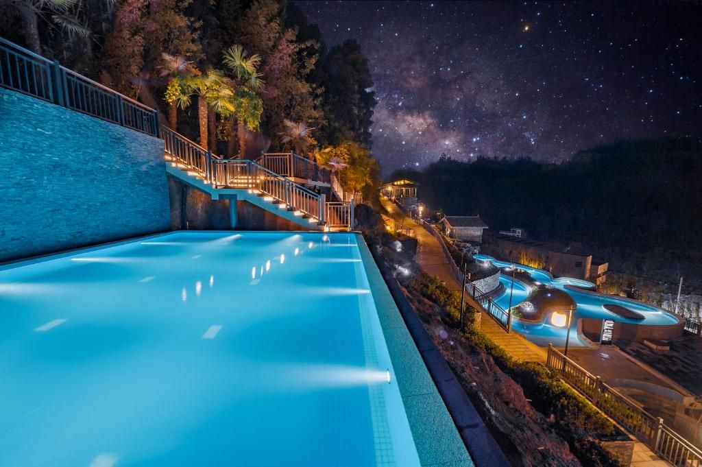 Wyndham Grand Plaza Royale Hot Springs Fenghuang фото 4