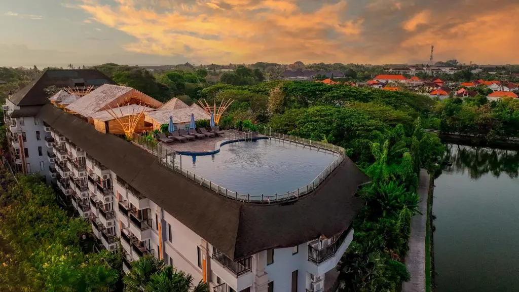 The Nest Hotel Bali фото 1