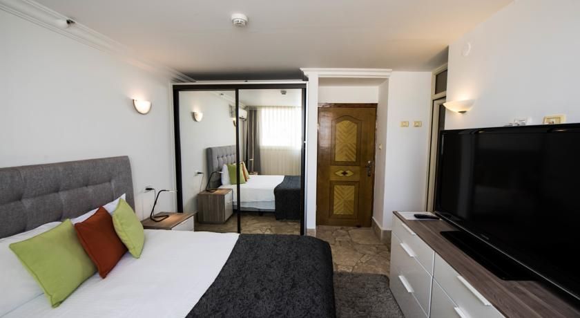 Ramon Suites Hotel фото 42