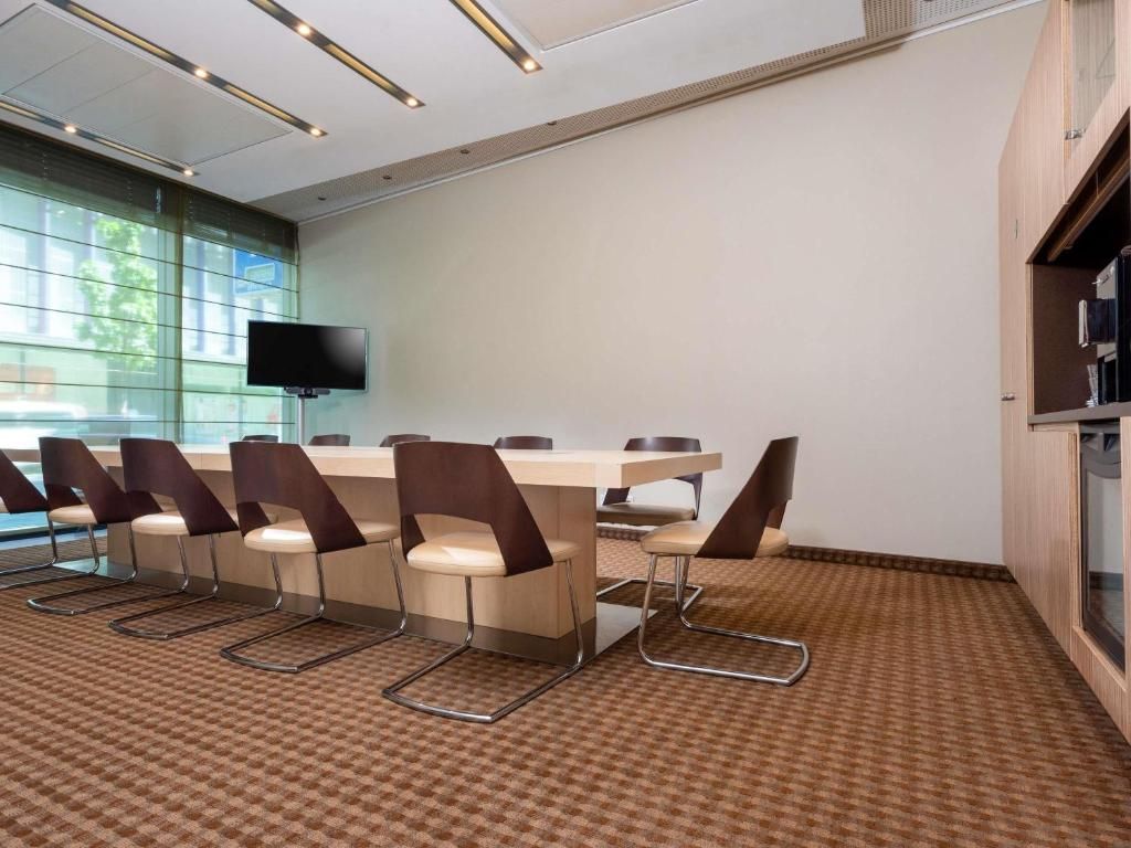 Movenpick Hotel Frankfurt City фото 34