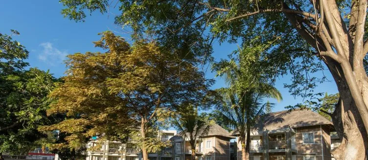 Фото отеля Veranda Tamarin Hotel