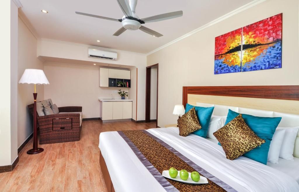 Triton Beach Hotel & Spa фото 24