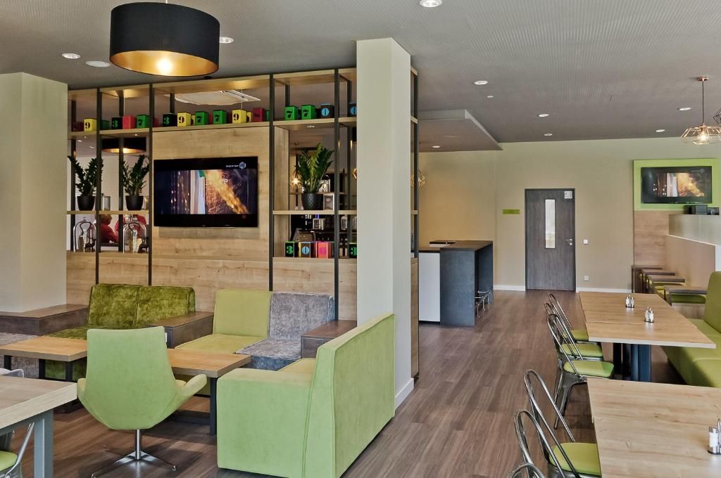 Super 8 by Wyndham Munich City North фото 11