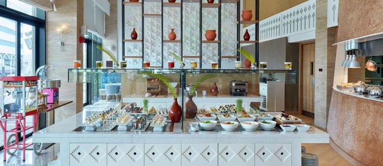Фото отеля Hilton Garden Inn Muscat Al Khuwair